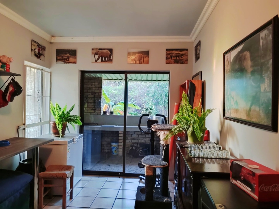 3 Bedroom Property for Sale in Flamwood North West